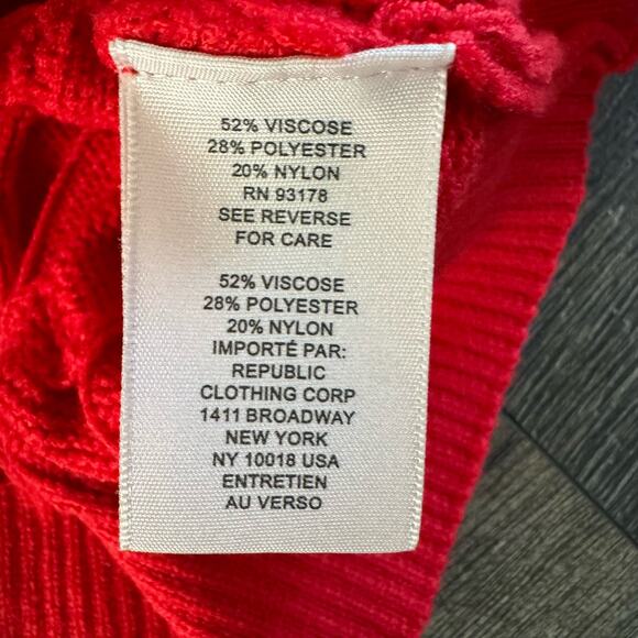 Philosophy Womens Size Medium Cable Knit Apple Red Sweater Brand New with Tags - Picture 6 of 6